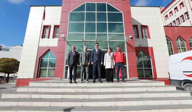 Erciş’te "Hedef 1918 Ünite Kan, Sen de Bir Cana Umut Ol" kampanyası başlatıldı