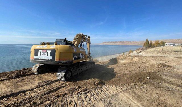 Van’da “Sahiller Halkındır” çalışmaları devam ediyor