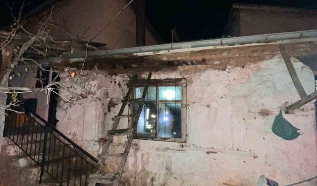 Baca temizliği yangına yol açtı