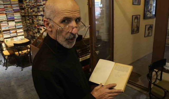 Bu kitaplarda sadece bilgiler değil, hatıralar da taşınıyor