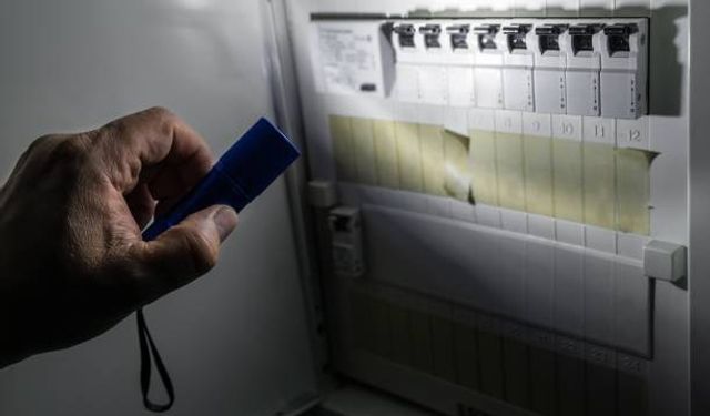 Van Edremit’te TOKİ konutları ve çok sayıda mahallede elektrik kesintisi