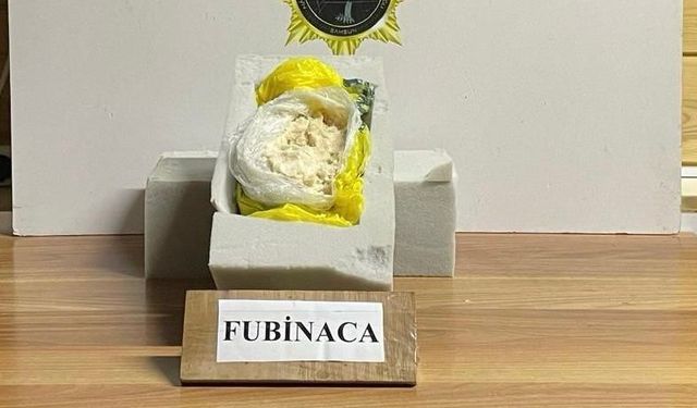 Samsun'da bir minibüsün sünger bölmelerinden uyuşturucu çıktı