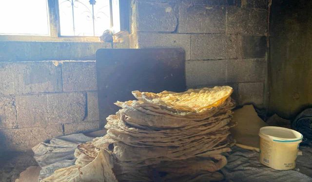 Tandırlar kış hazırlıkları için yanmaya başladı