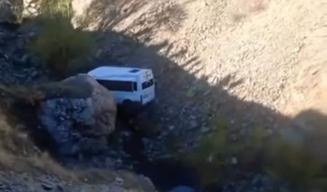 Bahçesaray'da kaza:1 yaralı