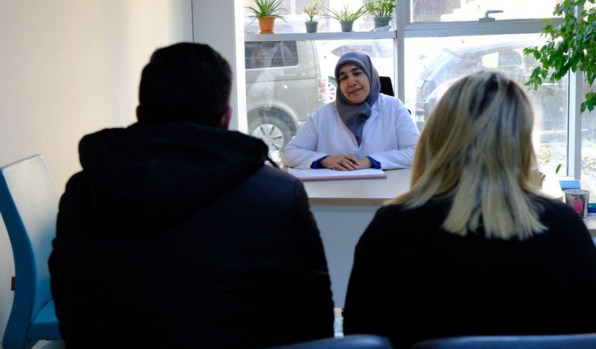 Aile Terapisti Tezcan: Van’da çiftler çatışmayla geliyor