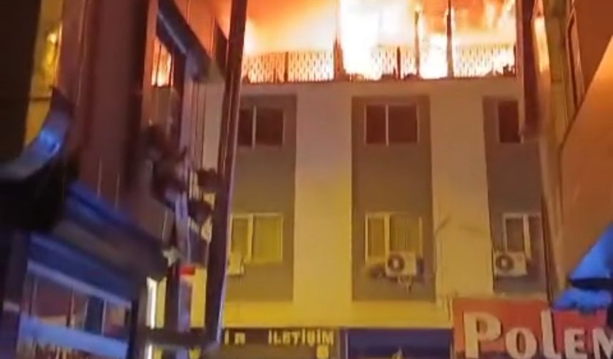 Van’da Son Dakika: Sanat Sokağı’nda Yangın Paniğe Neden Oldu