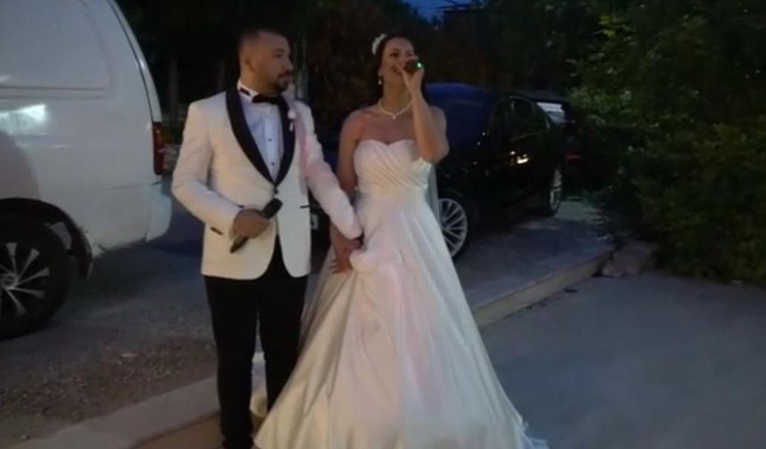 Mutlu günlerinde söyledikleri şarkı başlarına bela oldu