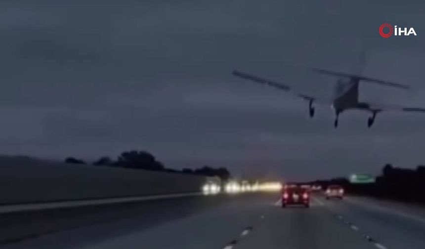 Florida'da uçak, seyir halindeki araca çarptı