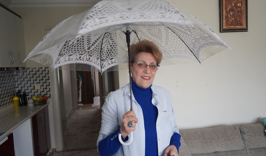 Van’da el emeğiyle yapılan dantel şemsiye ilgi çekti