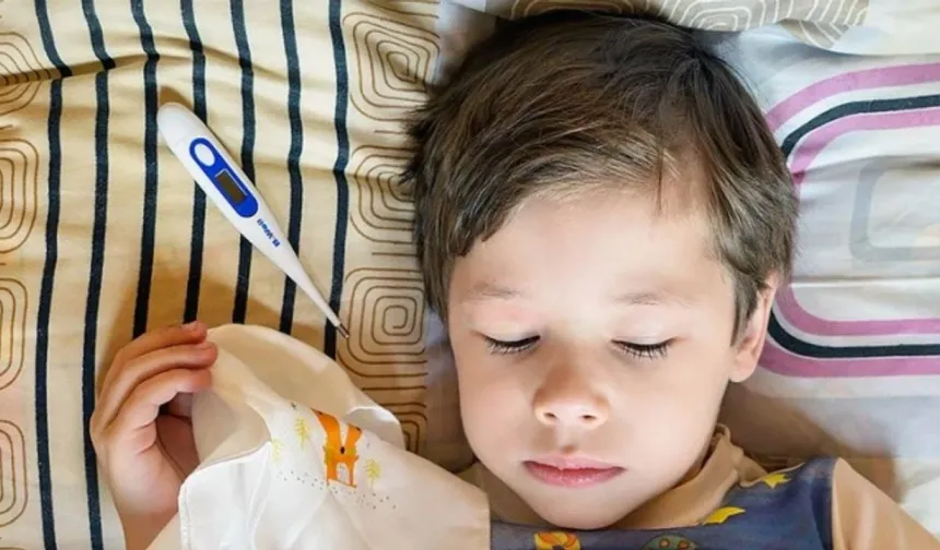 Uzmanı uyardı: Ateşi olan çocuğu okula göndermeyin