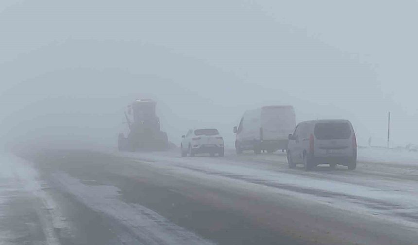 Van’da kar engeli: 40 yerleşim yerinin yolu ulaşıma kapandı