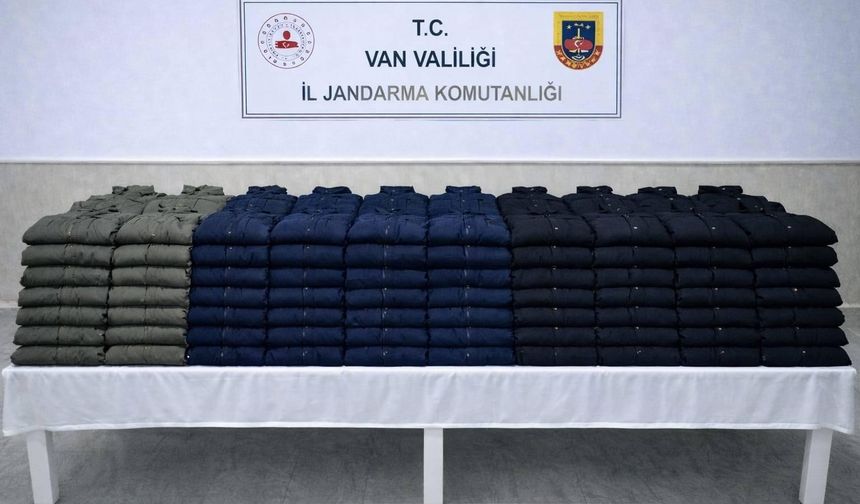 Van’da 400 bin TL değerinde gümrük kaçağı malzeme ele geçirildi