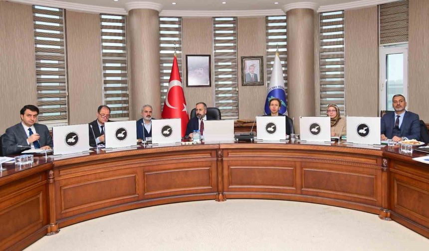 Van YYÜ’de su seferberliği: Van Gölü Havzası için kritik toplantı