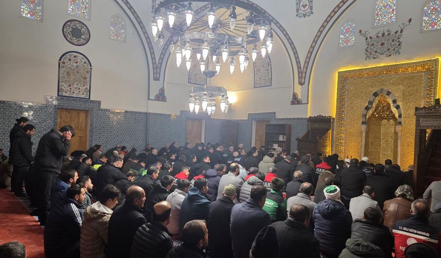 6 Şubat depremlerinin yıl dönümünde Van’da mevlid programı düzenlendi