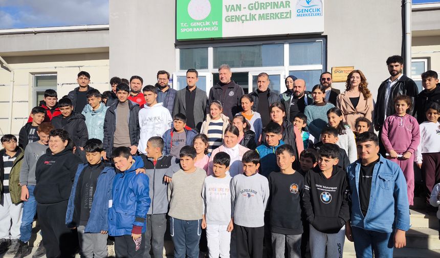 Gürpınar’da Gençlerin Çalışmaları Yerinde İncelendi