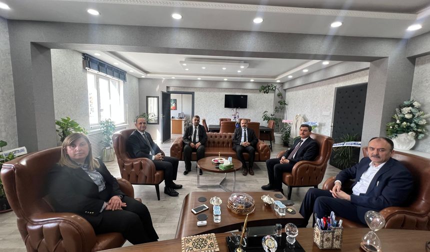 Van İl Milli Eğitim Müdürü Çandıroğlu’ndan Gürpınar’a ziyaret