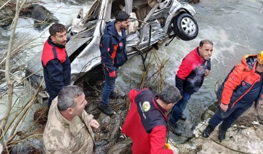 Bitlis'te Feci Kaza: 3 Ölü