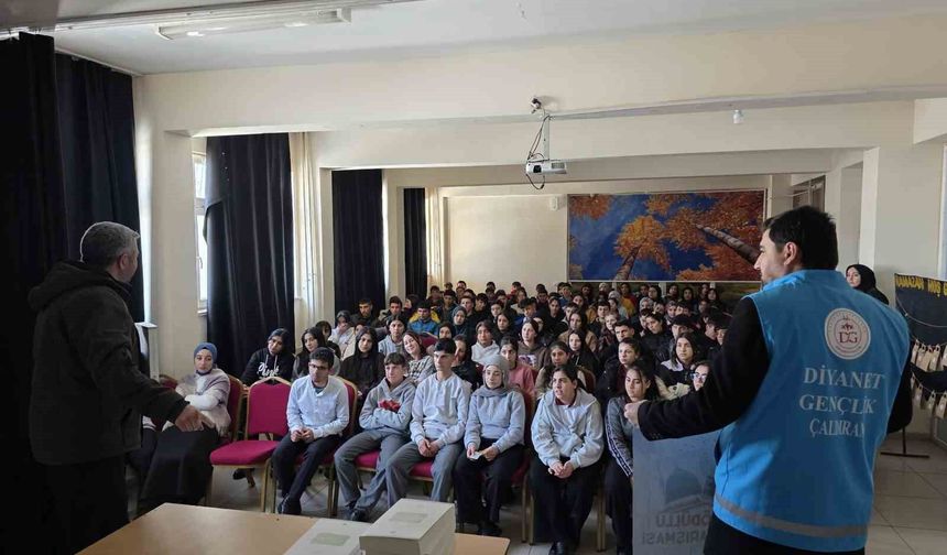 Van'da gençlik huzura koşuyor
