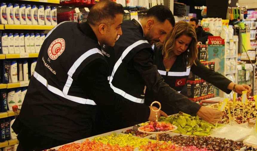 Ramazan Bayramı öncesi Van'da bulunan marketlerde sıkı denetim
