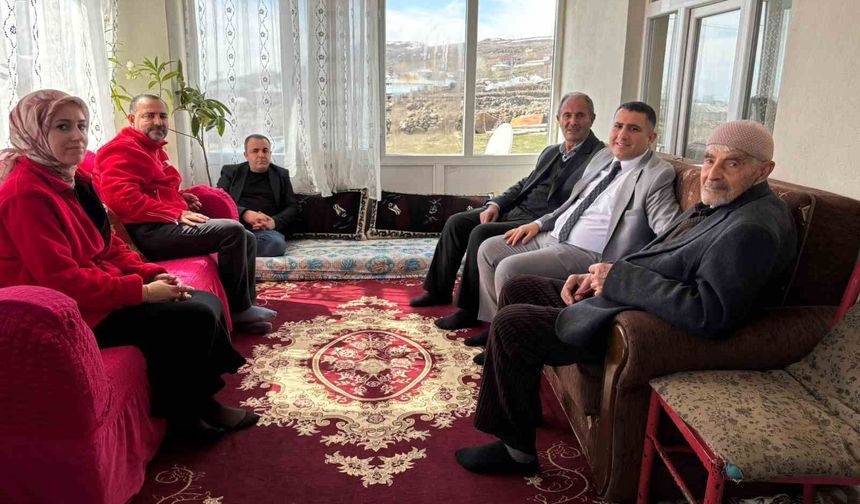 Van'da Kızılay'dan Yaşlılara Bayram Ziyareti