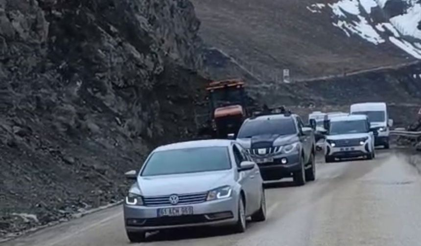 Van-Yüksekova yolu trafiğe kapatılıyor