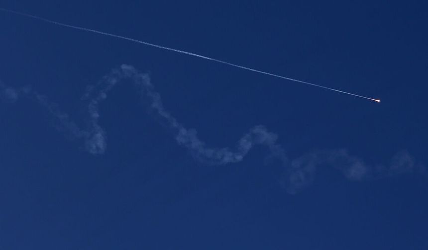 Körfez ülkelerine yönelik yüzlerce füze saldırısı