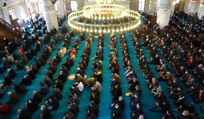 Van’da Ramazan’ın Son 10 Günü İçin İtikaf Camileri Belli Oldu