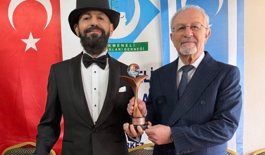 Akif Manaf “Barış ve İnsan Hakları Ödülü” ile Onurlandırıldı