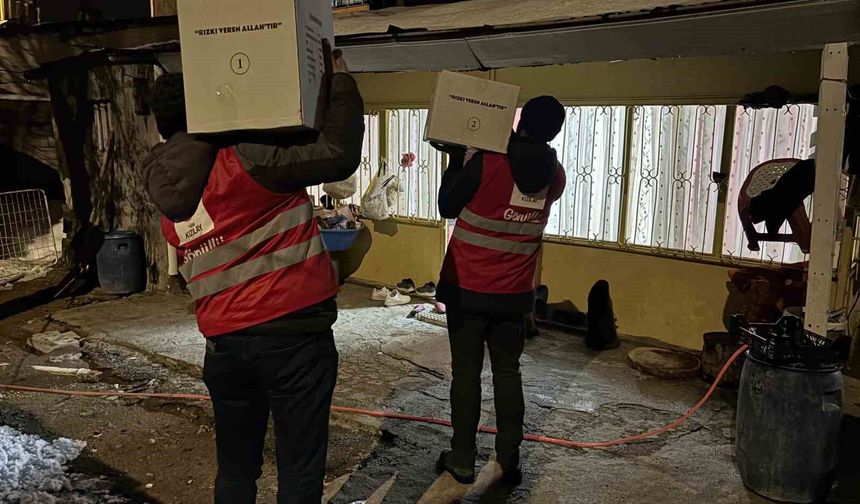 Kızılay Muradiye Şubesi İhtiyaç Sahiplerine Gıda Desteği Sağladı