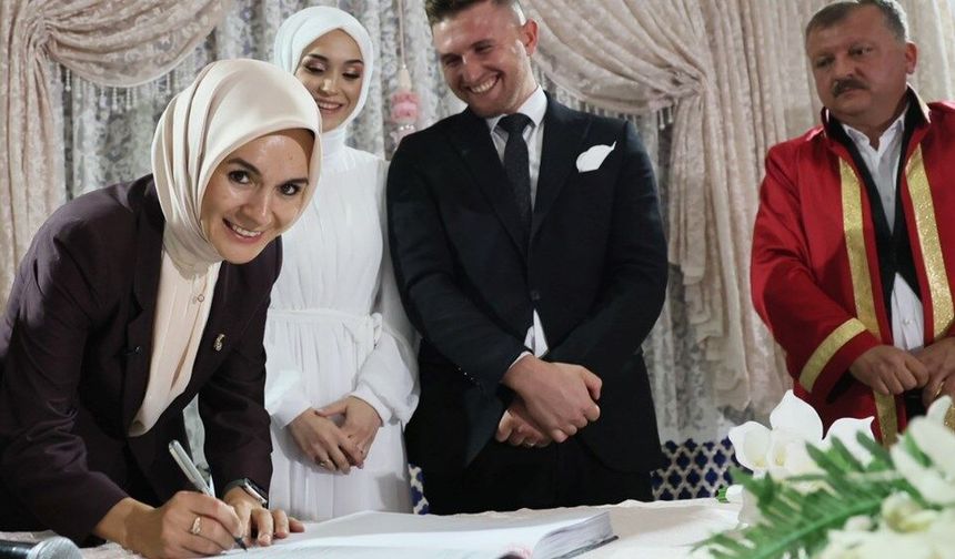 Evlenecek gençlere bu ay 660,9 milyon lira ödeme yapıldı