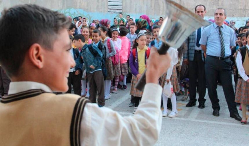 Ara tatiller kaldırılıyor mu? Bakan Tekin’den önemli açıklamalar