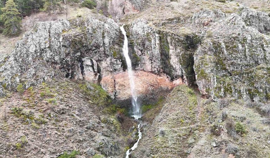 Keşfedilmeyi bekleyen doğa harikası: Kurumcu Şelalesi