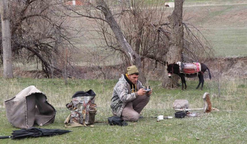 Saksağandan ilham aldı, çobanlığı dijitalleştirdi: Sürüyü dronla yönetiyor