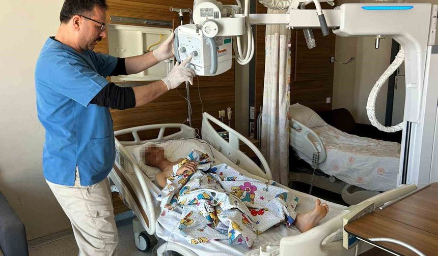 Van’da köpek saldırısına uğrayan çocuğun tedavisi sürüyor