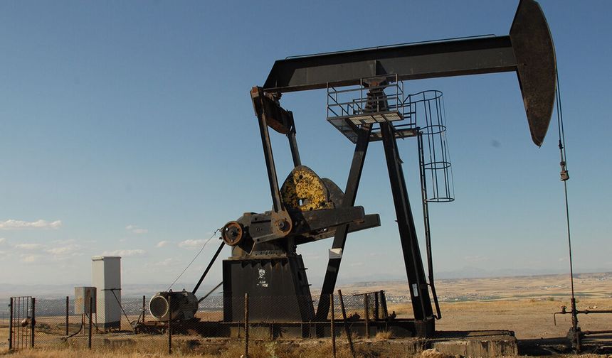 Brent Petrol Fiyatları, ABD-Iran Ateşkesi Sonrası 100 Doların Altına Düştü