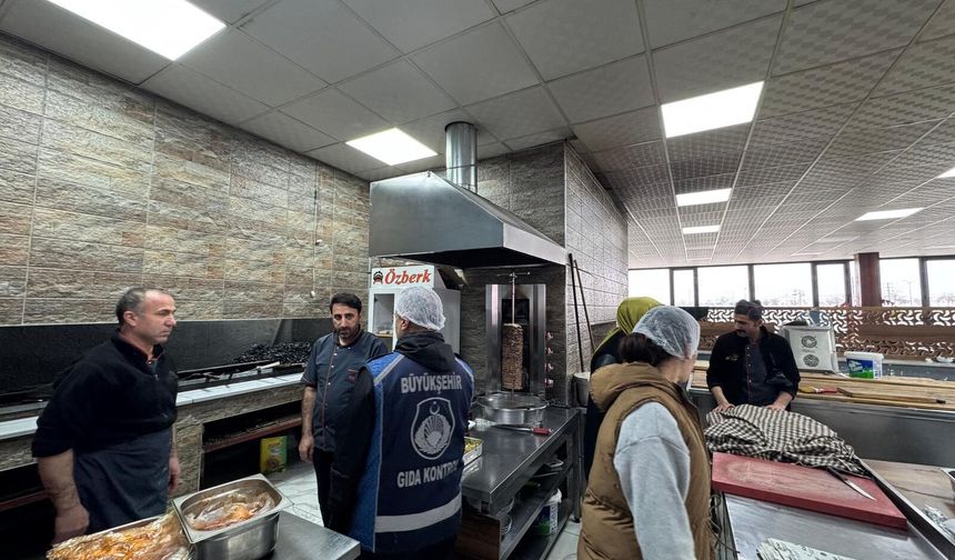 Van Oto Sanayi Sitesi’ndeki lokantalar denetlendi