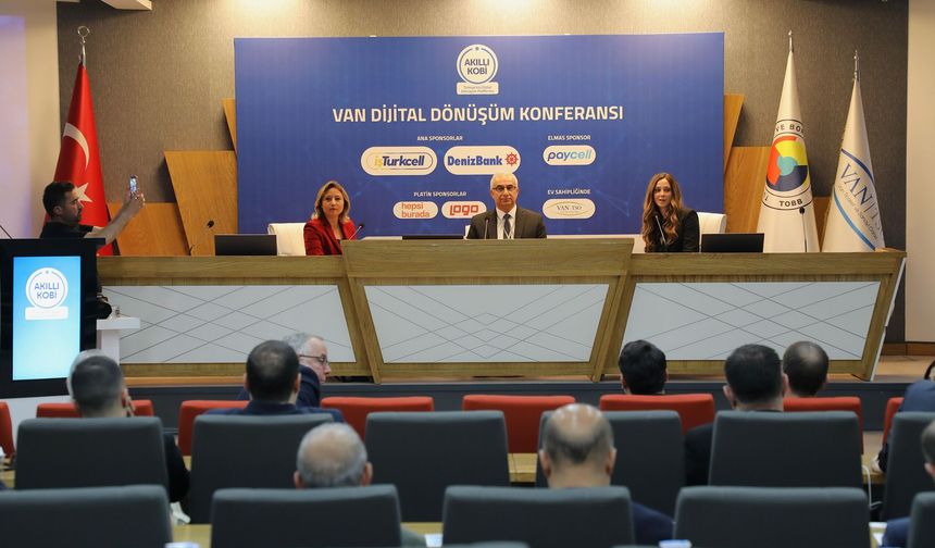 Van’da Dijital Dönüşüm Konferansı Düzenlendi