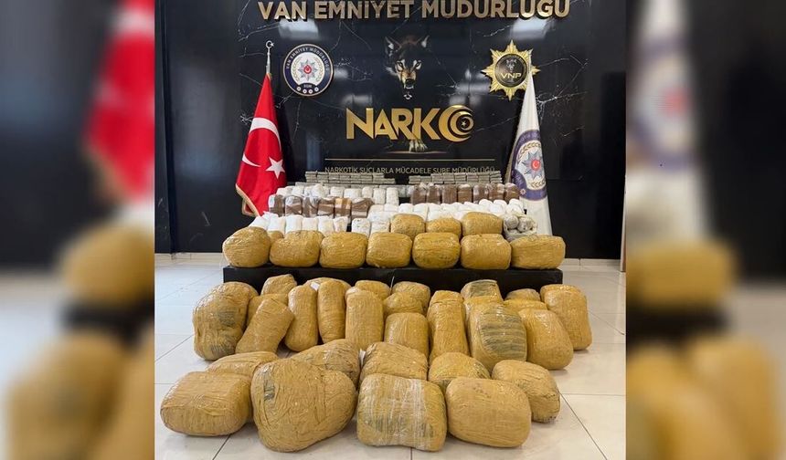 Van’da 240 kilogram uyuşturucu ele geçirildi: 5 şüpheli yakalandı