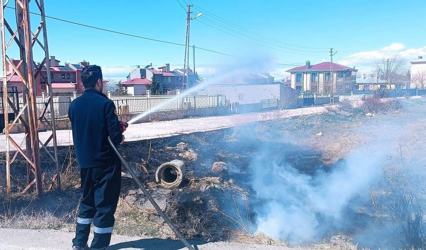 Van’da anız yangını