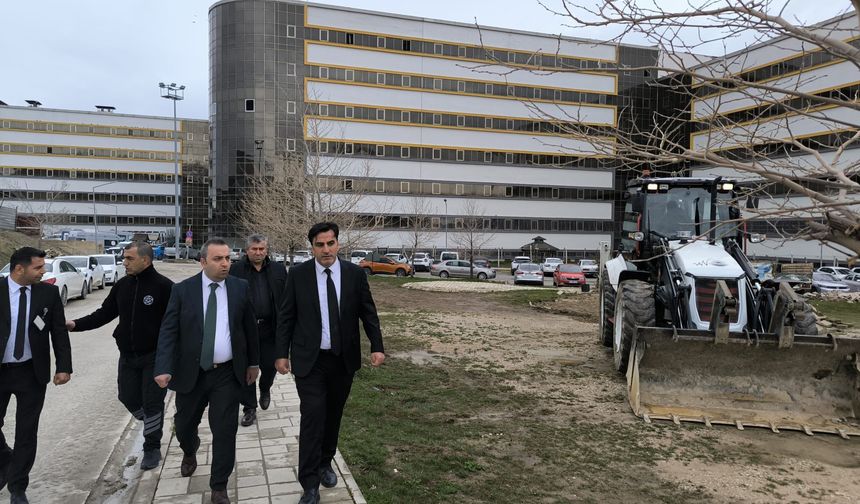 Van Eğitim ve Araştırma Hastanesi’nde otopark çalışmaları sürüyor