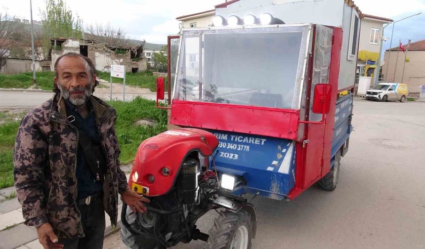 Tarım Aracını Karavana Dönüştürdü