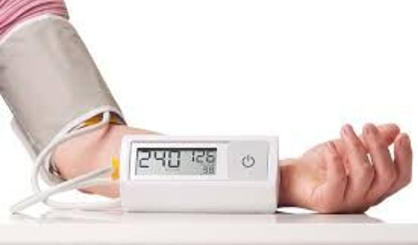 Uzmandan kritik uyarı: Yüksek tansiyonda dil altı ilaç her durumda kullanılmamalı