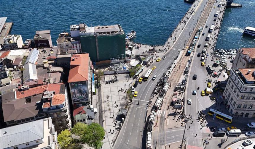 Karaköy’de tarihi cami yeniden ayağa kalkıyor