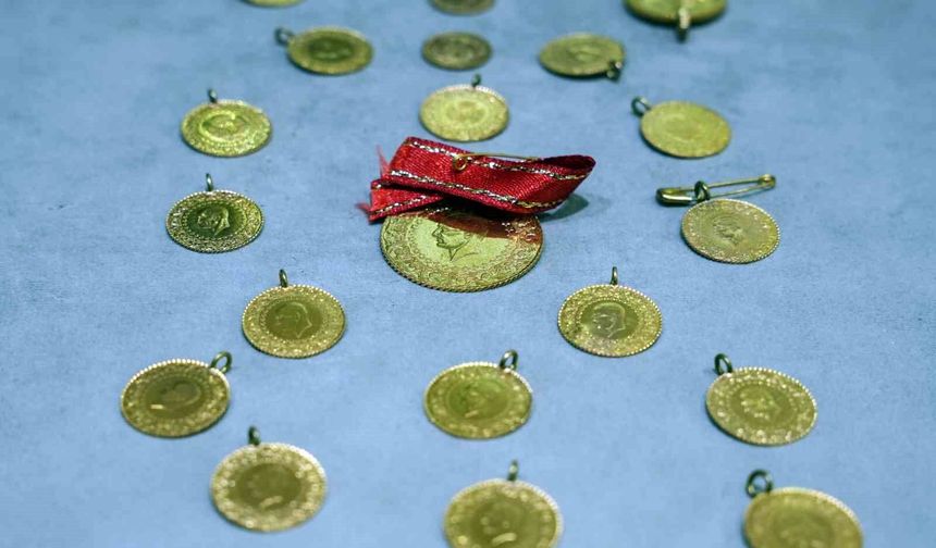 Altın Piyasasında Hareketlilik Sürüyor