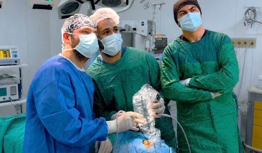 Van’da 35 Haftalık Gebe Hasta İki Ameliyatla Sağlığına Kavuştu