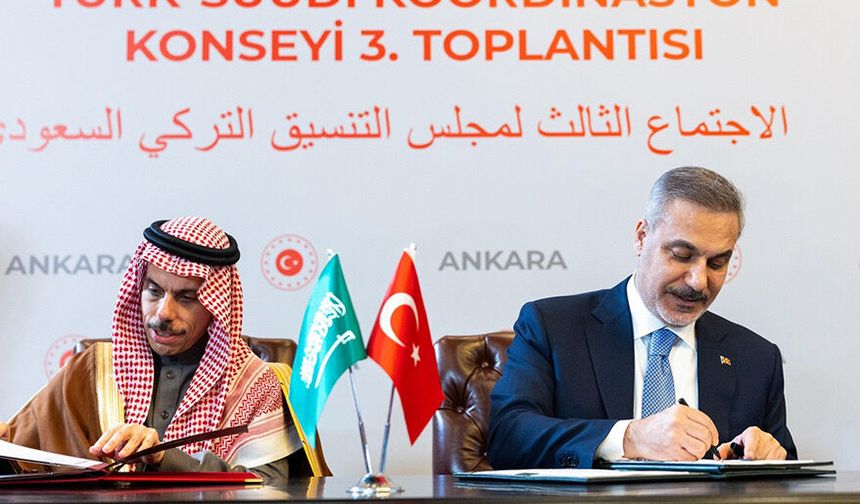 Türkiye ile Suudi Arabistan’dan Vize Muafiyeti Anlaşması