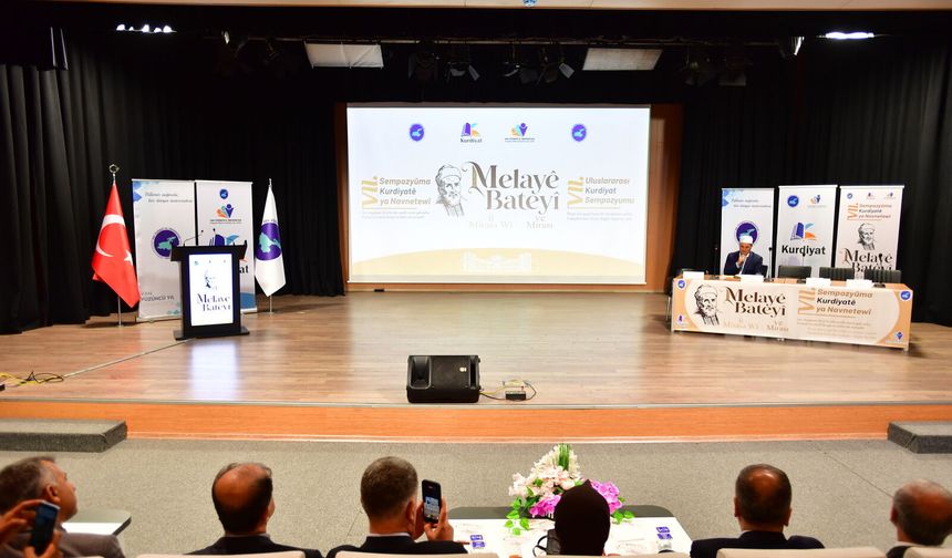 Van’da “Melayê Bateyî ve Mirası” Sempozyumu Başladı