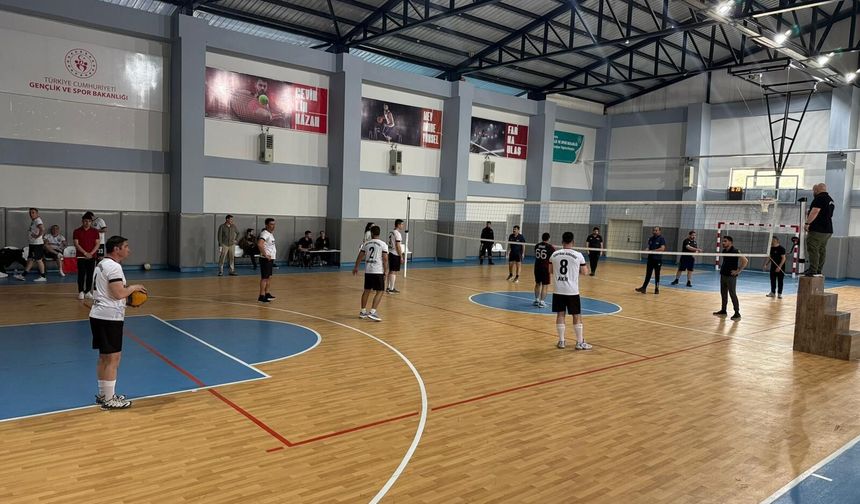 Gürpınar’da Kurumlar Arası Turnuva Heyecanı Sürüyor