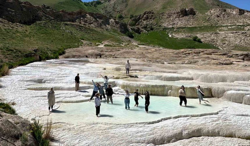 Van’ın saklı doğal ve tarihi hazineleri ziyaretçilerin ilgisini çekiyor
