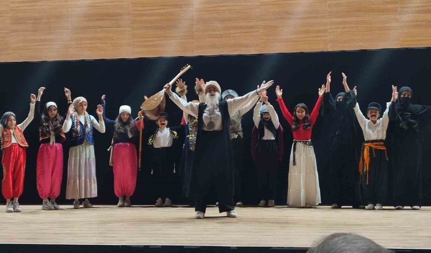 Van’da Dede Korkut hikâyeleri sahnelendi